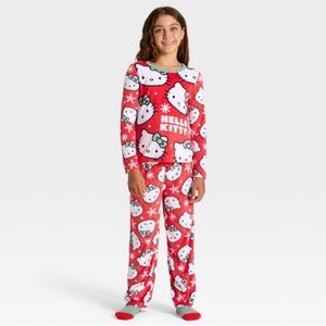 Girls' 2pc Hello Kitty Holiday Cozy Pajama Set with Socks - Red Small 6/7